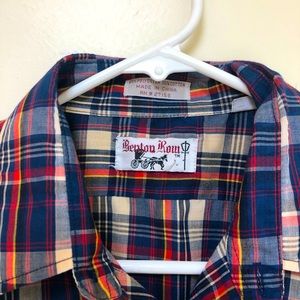 Medium men’s 70’s shirt